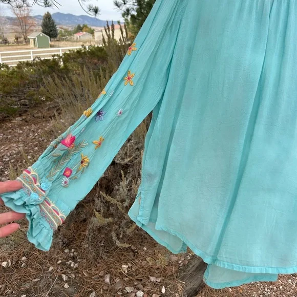 Johnny Was Turquoise Blouse with Multicolor Floral Embroidery - Picture 3 of 5